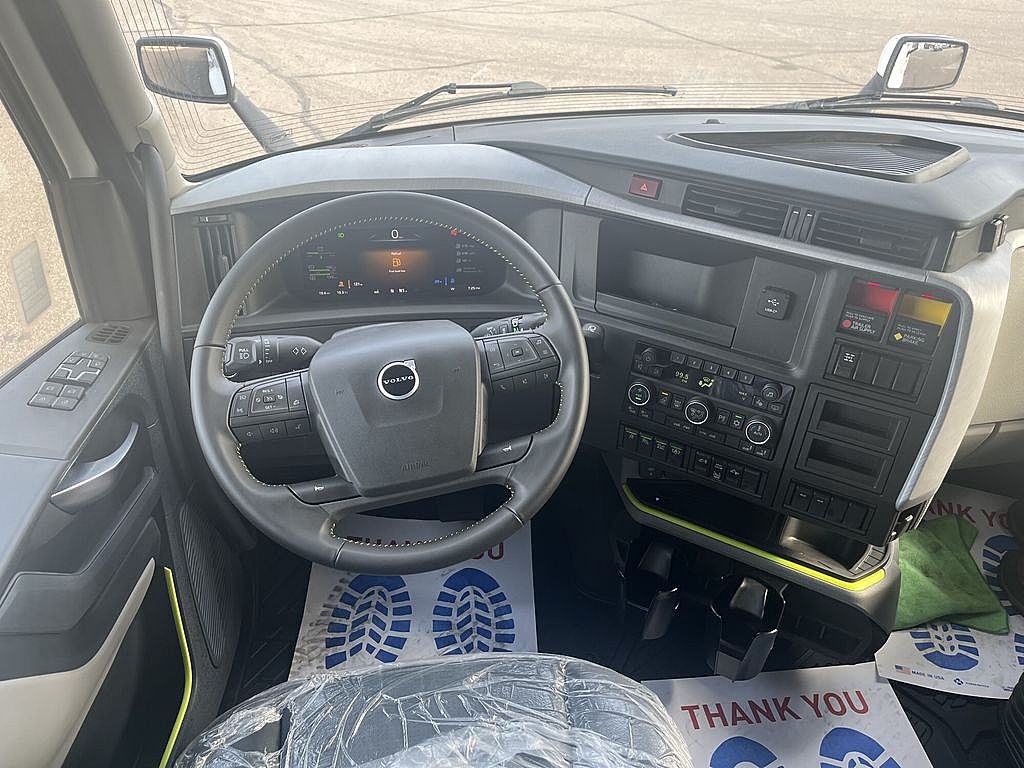 2026 Volvo Trucks T660 For Sale 74 quot Sleeper V9264