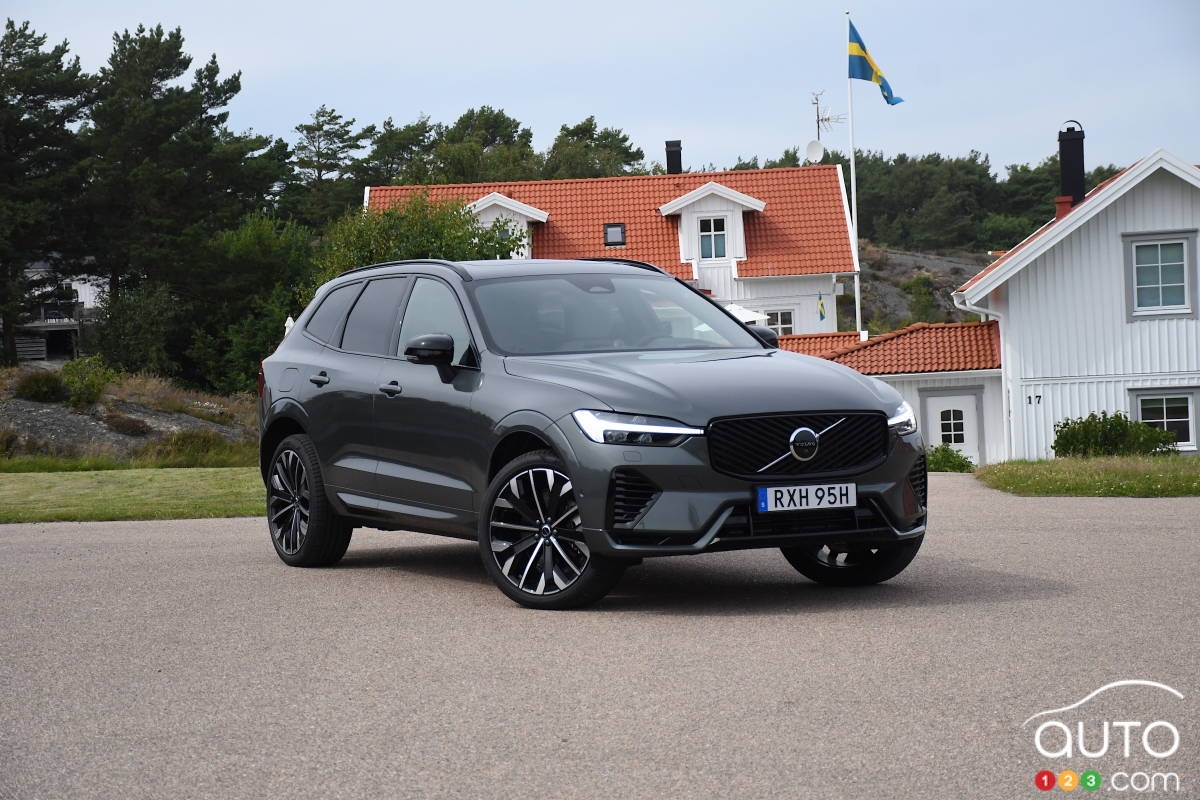 2026 Volvo XC60 T8 PHEV First Drive Car Reviews Auto123