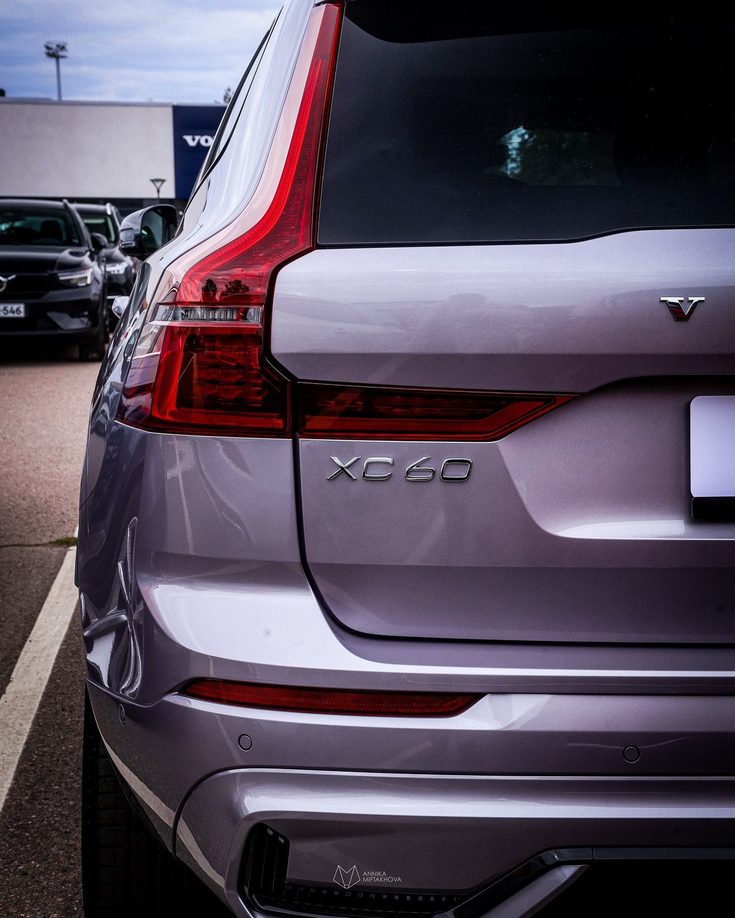 Aurora Silver Volvo XC60 II Carpaints co Aurora Silver Volvo XC60 II Carpaints co