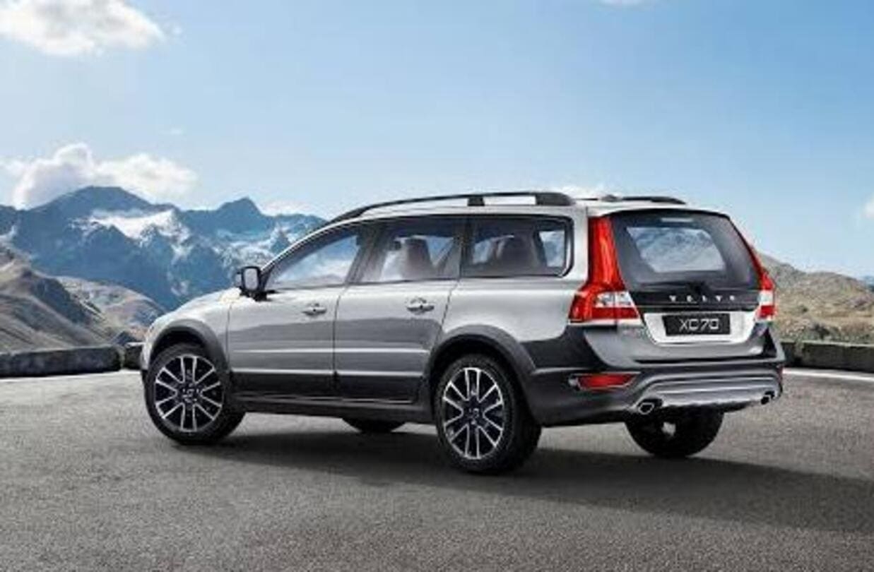 Volvo XC70 2026 Resmi Diluncurkan SUV Hybrid Jarak Jauh Khusus Pasar  Volvo XC70 2026 Resmi Diluncurkan SUV Hybrid Jarak Jauh Khusus Pasar